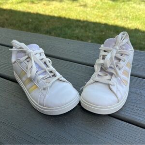 Kids Adidas size 1 sneakers